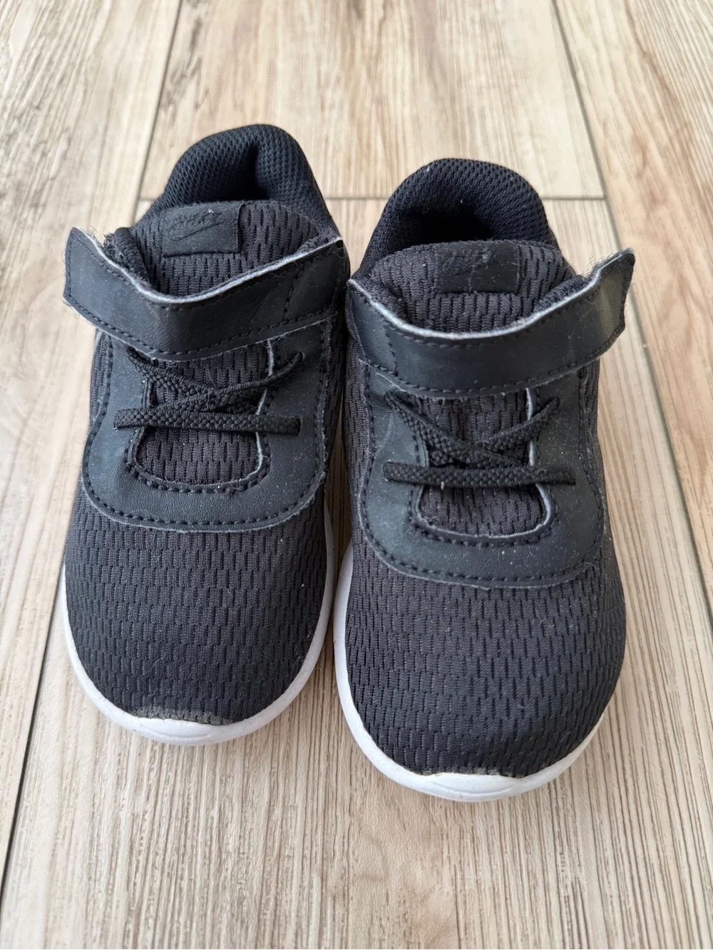 Nike toddler Athletic Sneaker - Charcoal Gray with Velcro Strap